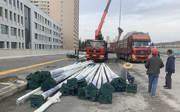 农村泾源太阳能路灯安装全解析：庭院泾源太阳能路灯施工指南